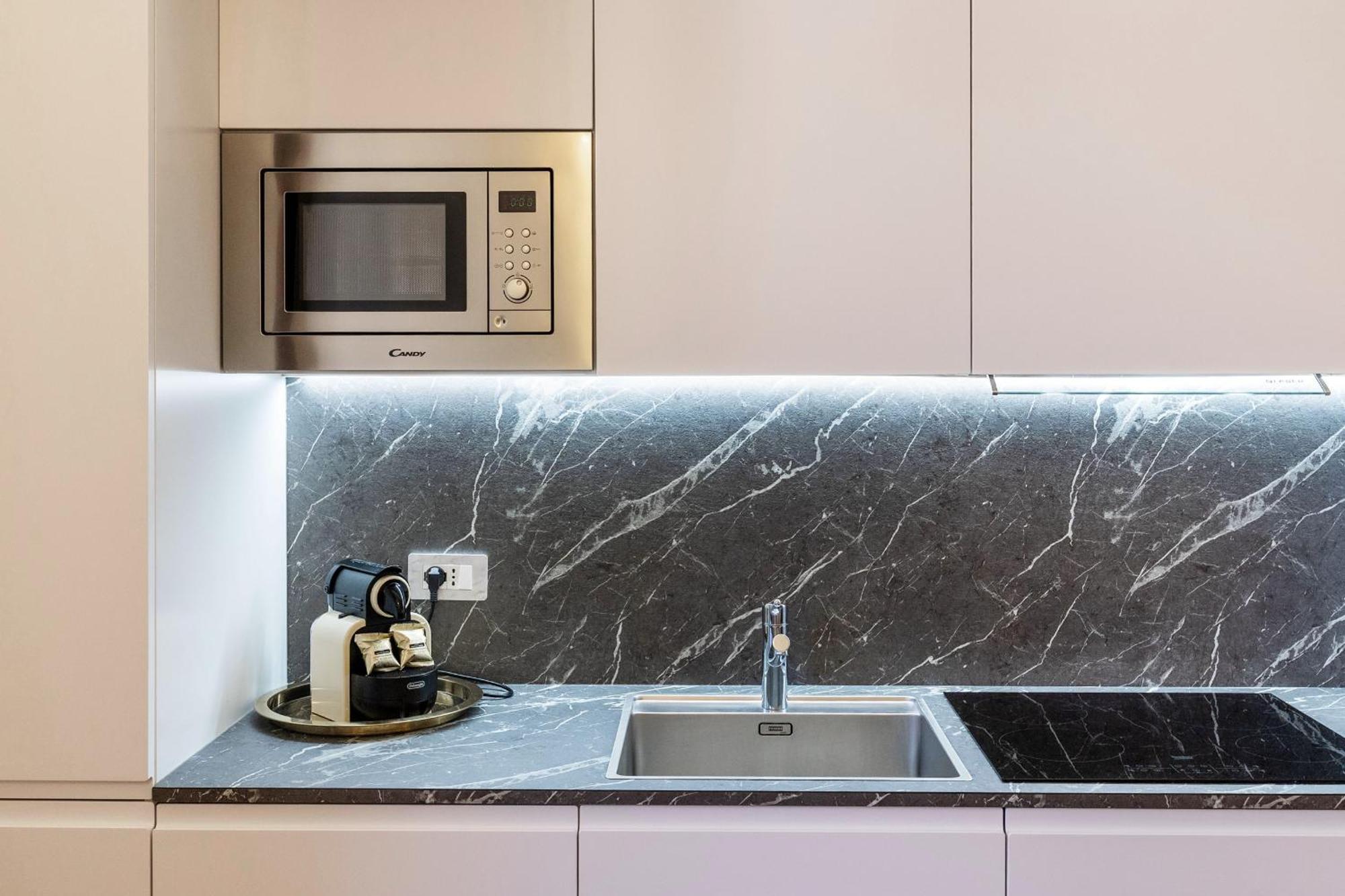 Casa Bella 16 - 8 Min To Metro, 15 Min To Lin Airport, University Area ミラノ エクステリア 写真